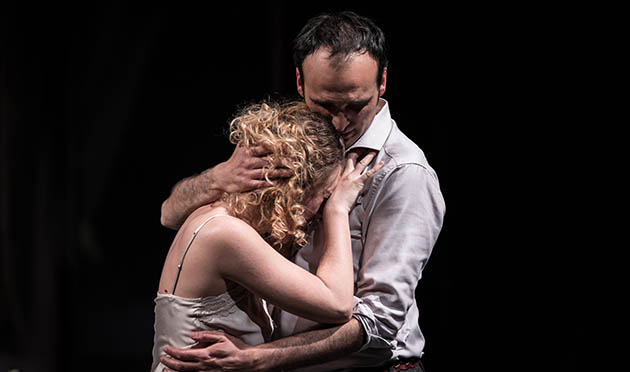 Traviata_c_SimonGosselin (5) Traviata_c_SimonGosselin (5)